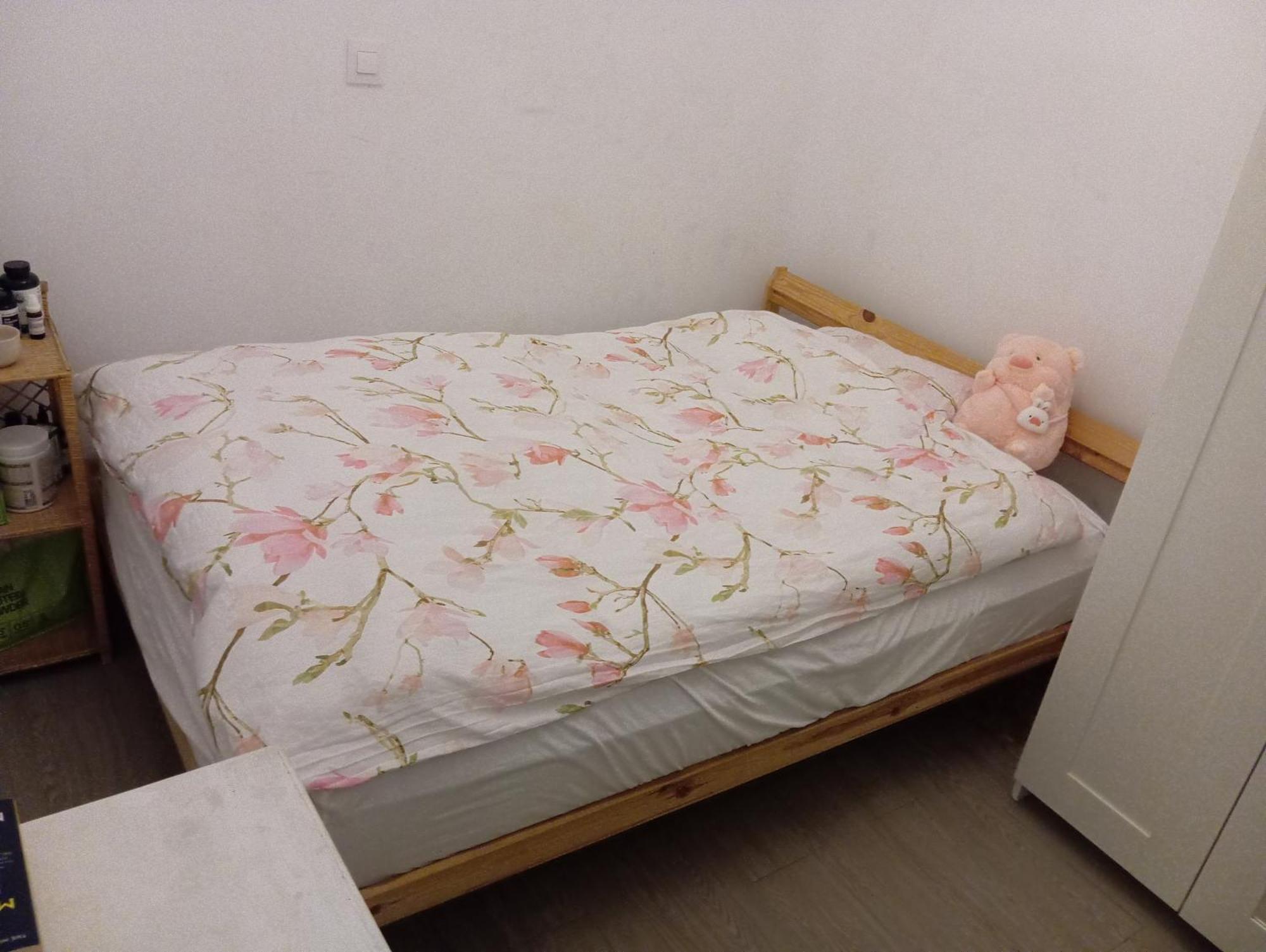 B&B Eco Cubes Madrid Bagian luar foto