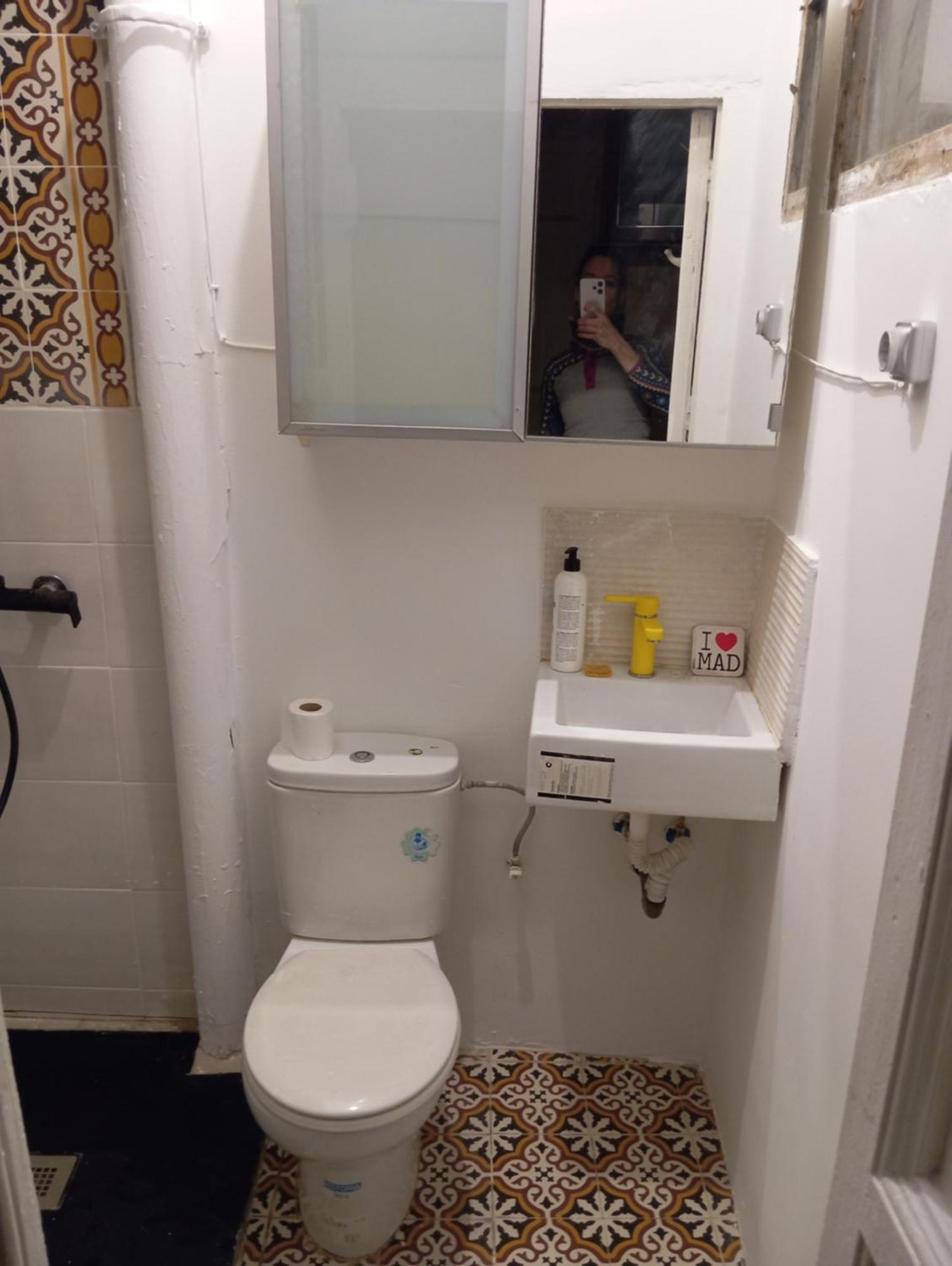 B&B Eco Cubes Madrid Bagian luar foto